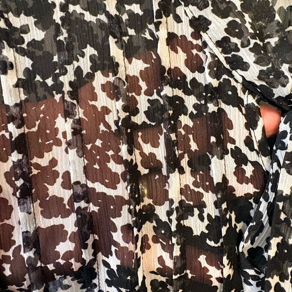Elle Abstract Print Blouse - Picture 4 of 6